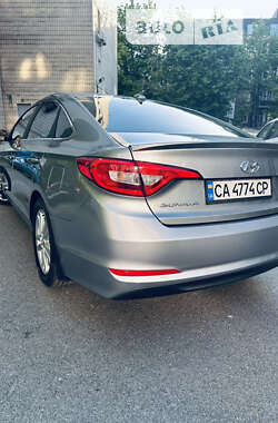 Седан Hyundai Sonata 2016 в Киеве