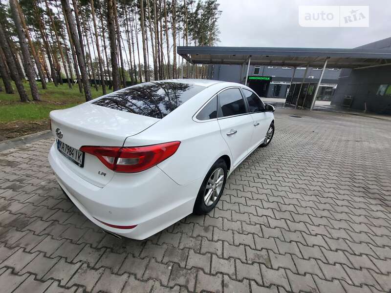 Седан Hyundai Sonata 2016 в Киеве