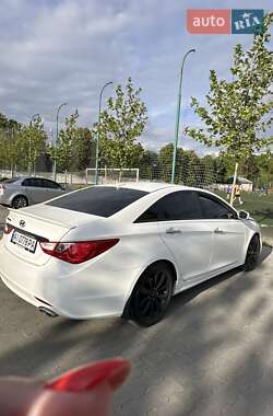 Седан Hyundai Sonata 2012 в Ірпені