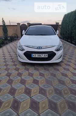 Седан Hyundai Sonata 2013 в Новомосковске