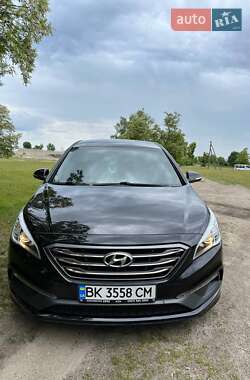 Седан Hyundai Sonata 2015 в Ровно