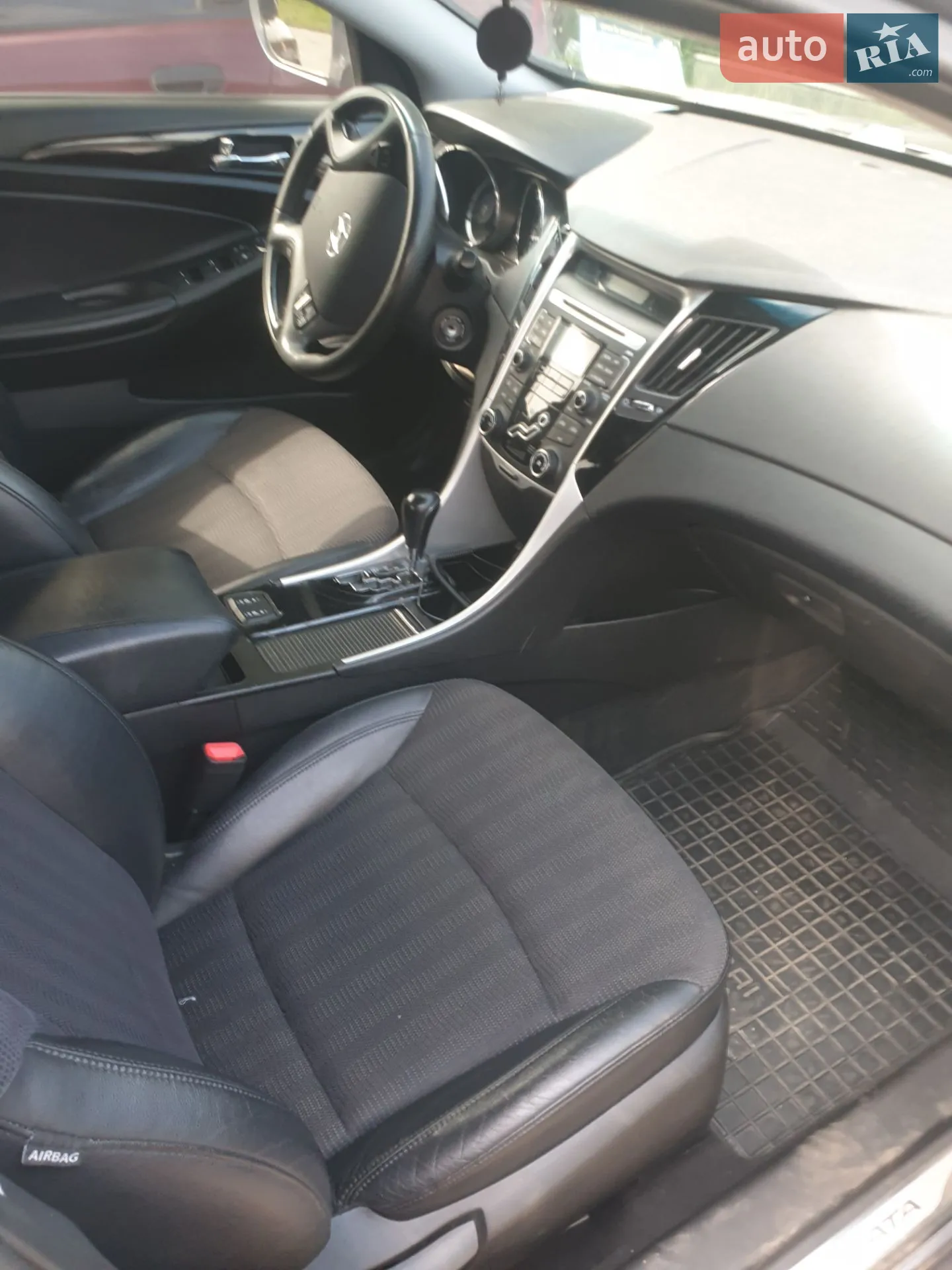 2010 Hyundai Sonata - мініатюра 8