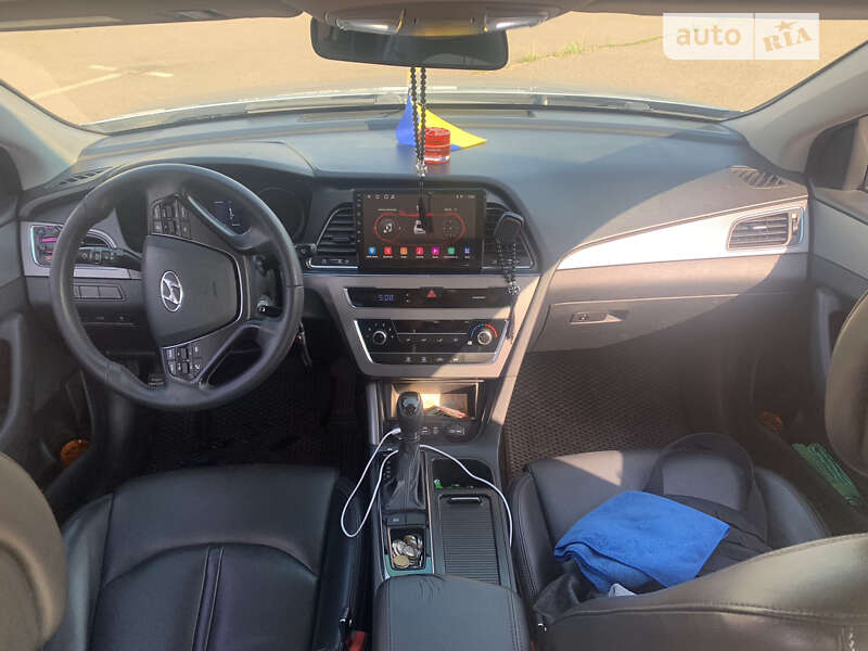 Седан Hyundai Sonata 2015 в Киеве