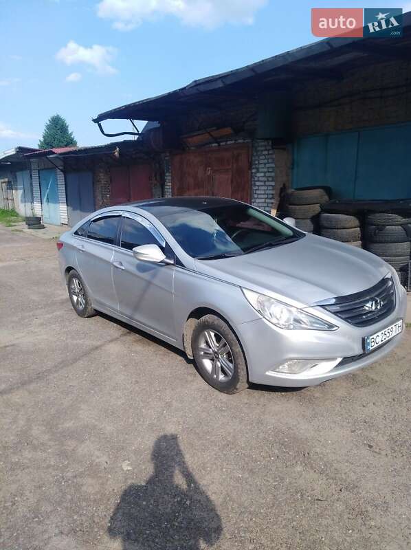 Hyundai Sonata 2013