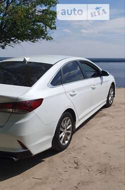 Седан Hyundai Sonata 2018 в Вышгороде