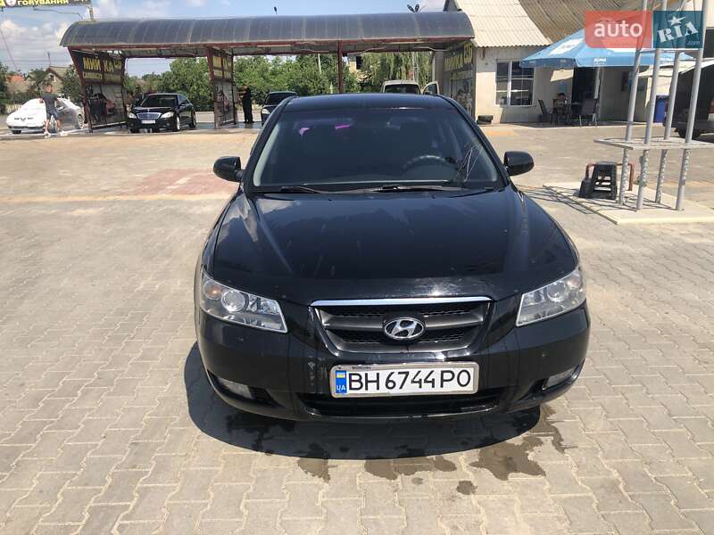 Седан Hyundai Sonata 2007 в Тарутине