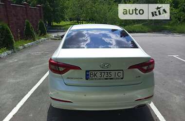 Седан Hyundai Sonata 2014 в Ровно