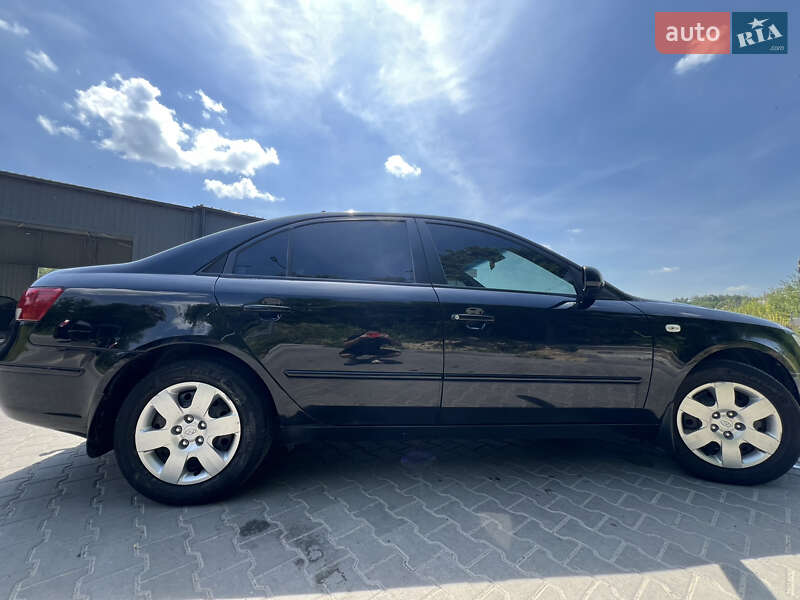 Hyundai Sonata 2008