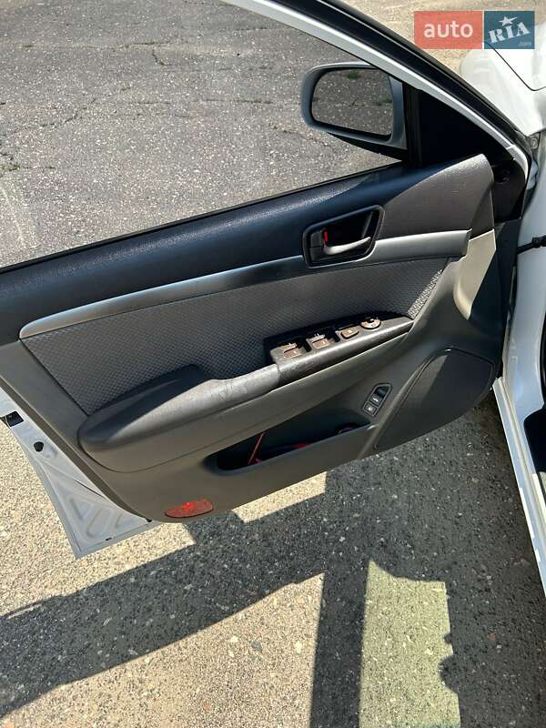 Седан Hyundai Sonata 2008 в Николаеве фото 5 Седан Hyundai Sonata 2008 в Николаеве