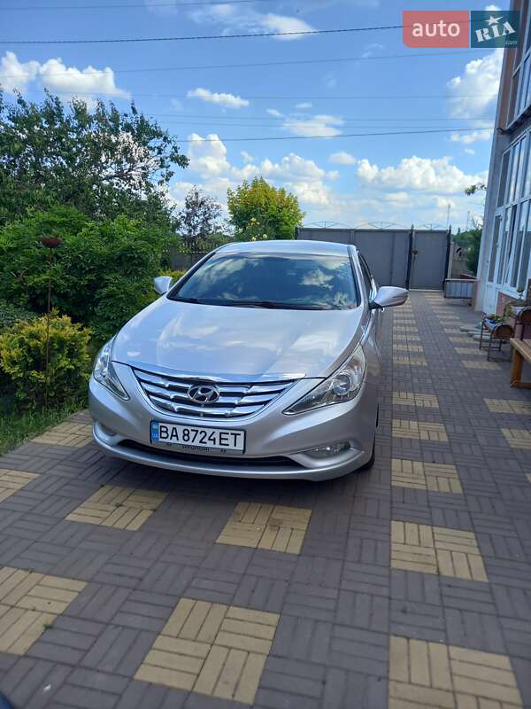 Седан Hyundai Sonata 2010 в Кропивницькому