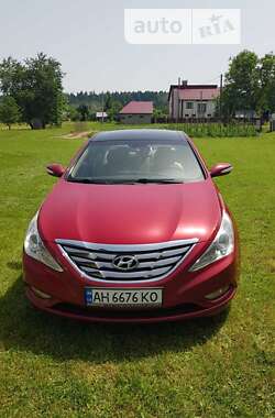 Седан Hyundai Sonata 2010 в Сторожинце