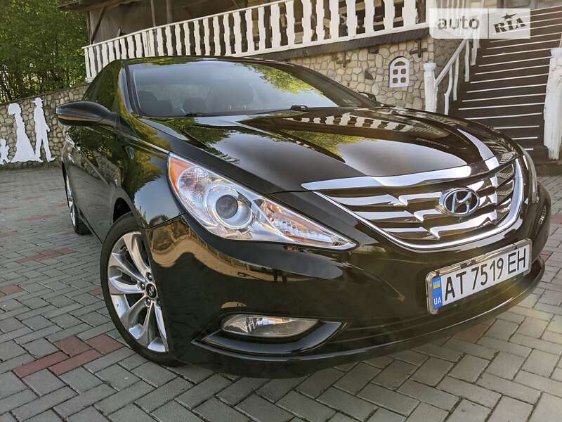 Седан Hyundai Sonata 2012 в Ивано-Франковске