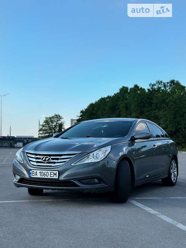 Седан Hyundai Sonata 2013 в Кропивницькому