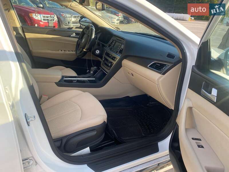 Седан Hyundai Sonata 2014 в Николаеве