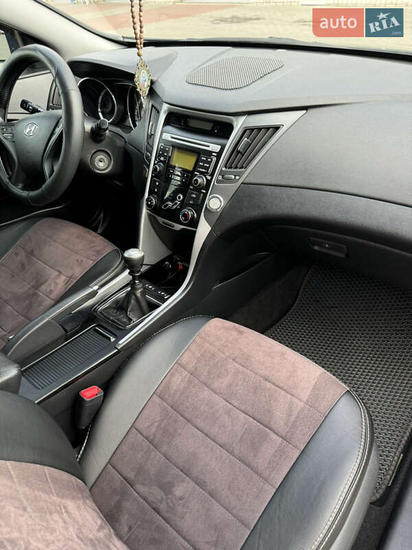 Седан Hyundai Sonata 2010 в Кременчуці