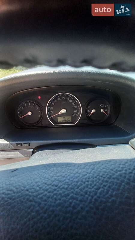 Седан Hyundai Sonata 2007 в Скалаті