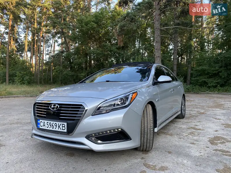 Седан Hyundai Sonata 2015 в 