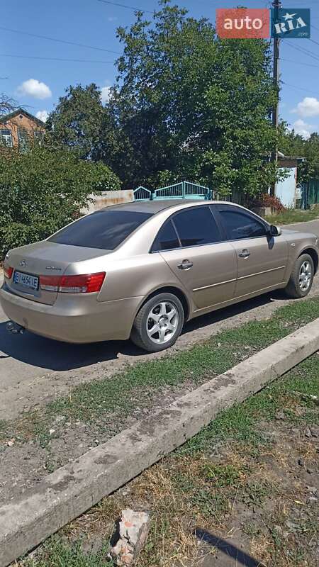 Седан Hyundai Sonata 2005 в Миргороді