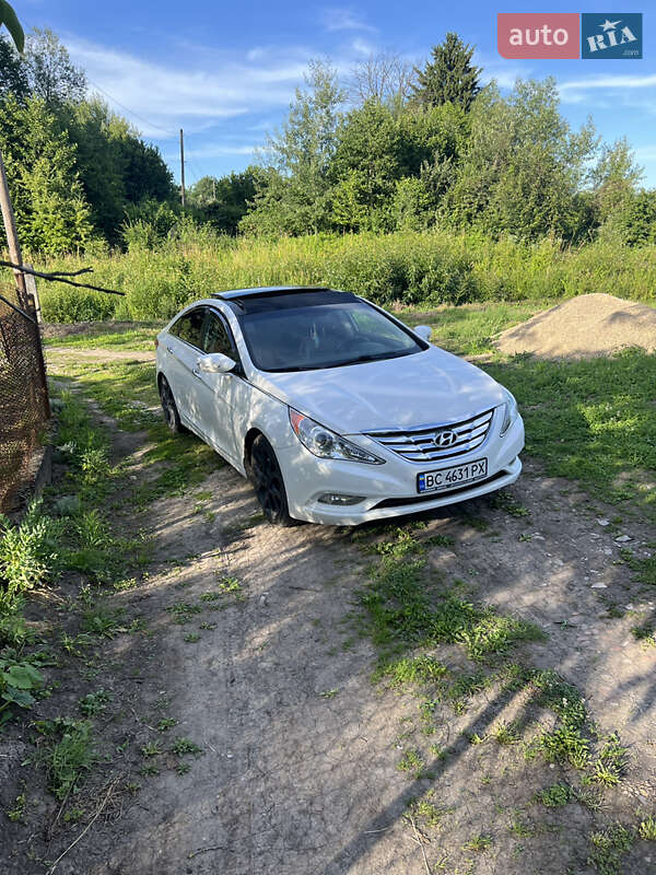 Седан Hyundai Sonata 2012 в Старом Самборе