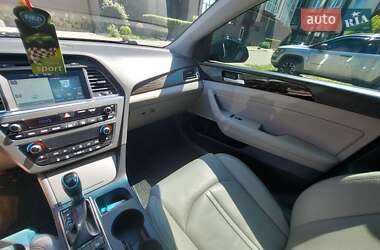 Седан Hyundai Sonata 2015 в 