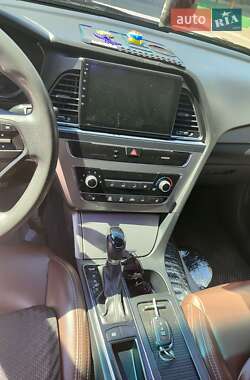 Седан Hyundai Sonata 2014 в 