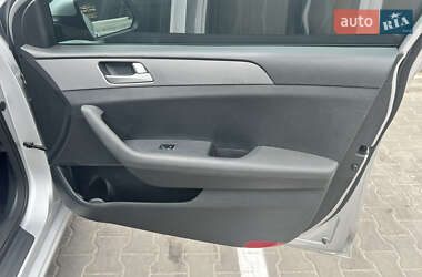 Седан Hyundai Sonata 2015 в 