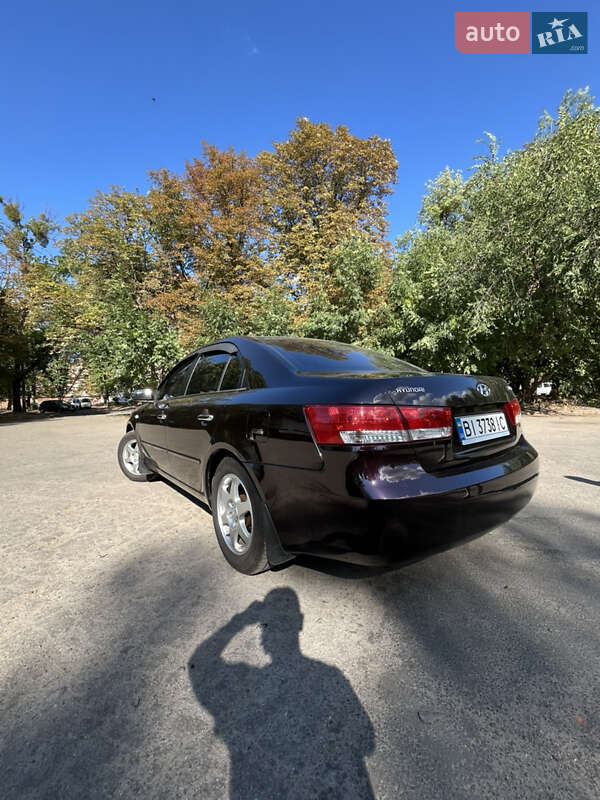 Седан Hyundai Sonata 2005 в Полтаве