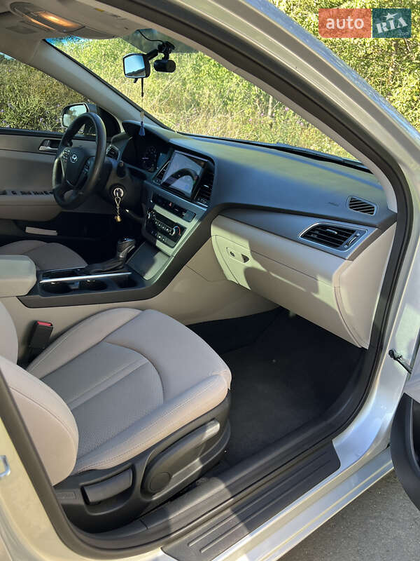 Седан Hyundai Sonata 2014 в Могилев-Подольске