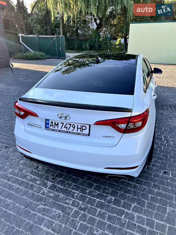 Седан Hyundai Sonata 2015 в Коростышеве