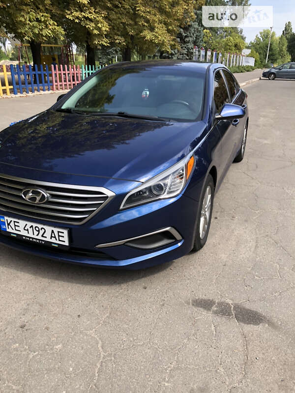 Седан Hyundai Sonata 2016 в Кривом Роге