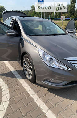 Седан Hyundai Sonata 2014 в Киеве