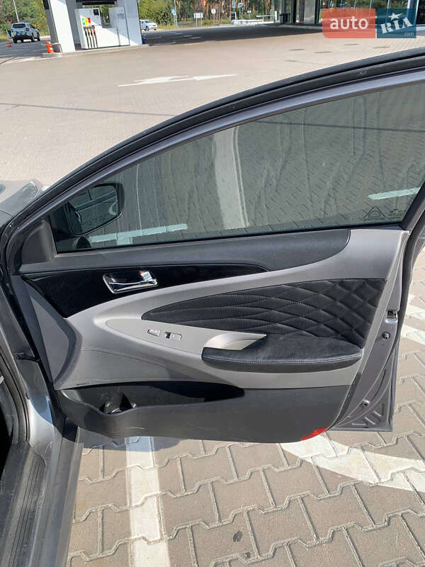 Седан Hyundai Sonata 2014 в Киеве