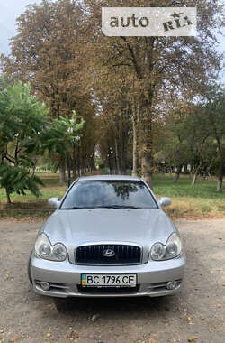 Седан Hyundai Sonata 2004 в Бродах