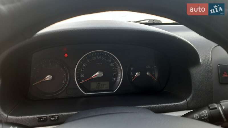 Седан Hyundai Sonata 2005 в Львові
