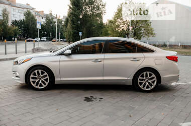 Седан Hyundai Sonata 2015 в Луцке