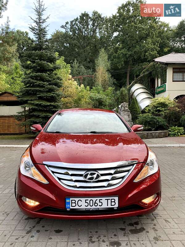 Седан Hyundai Sonata 2014 в Дрогобичі