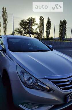 Седан Hyundai Sonata 2013 в Первомайську