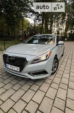 Седан Hyundai Sonata 2015 в Дрогобыче