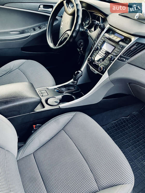 Седан Hyundai Sonata 2012 в Одессе
