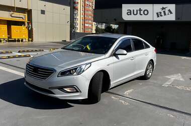 Седан Hyundai Sonata 2015 в Киеве