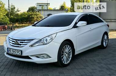 Седан Hyundai Sonata 2013 в Першотравенске