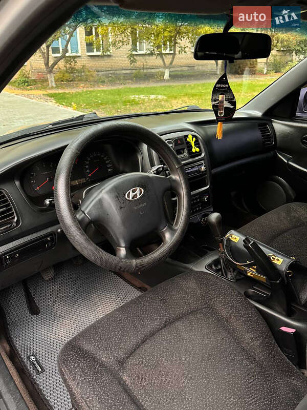 Седан Hyundai Sonata 2003 в Подольске