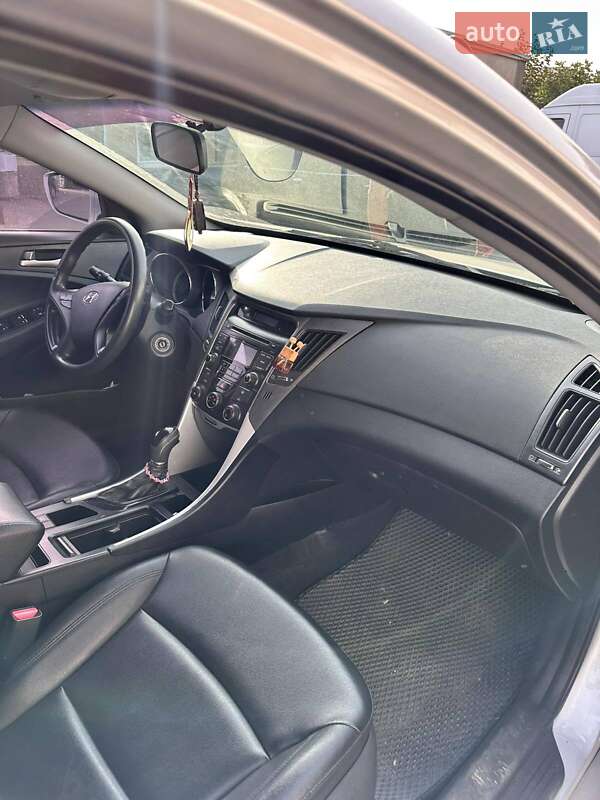 Седан Hyundai Sonata 2012 в Одессе