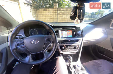 Седан Hyundai Sonata 2015 в 