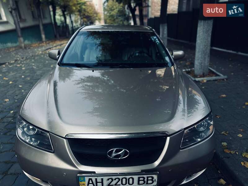 Седан Hyundai Sonata 2006 в Чернівцях