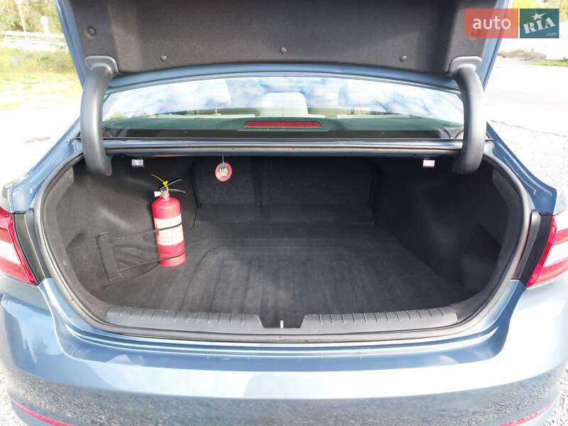 Седан Hyundai Sonata 2017 в Києві