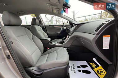 Седан Hyundai Sonata 2013 в 