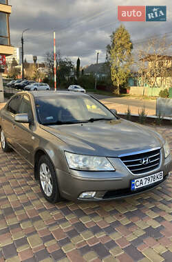 Седан Hyundai Sonata 2010 в Умани