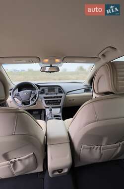 Седан Hyundai Sonata 2015 в Запоріжжі