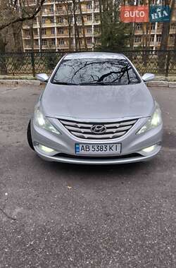 Седан Hyundai Sonata 2010 в Хмельнике